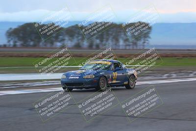 media/Jan-14-2023-CalClub SCCA (Sat) [[d2757389b8]]/Group 7/Race (Sunset)/